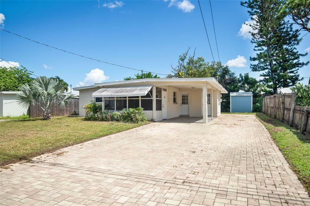 Property Photo:  11215 102nd Lane  FL 33773 