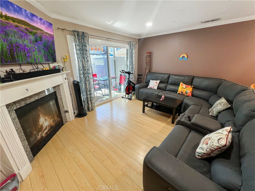 Property Photo:  27 Briarwood Lane 70  CA 92656 