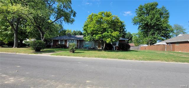 Property Photo: 2405 Lynch Avenue IL 62040