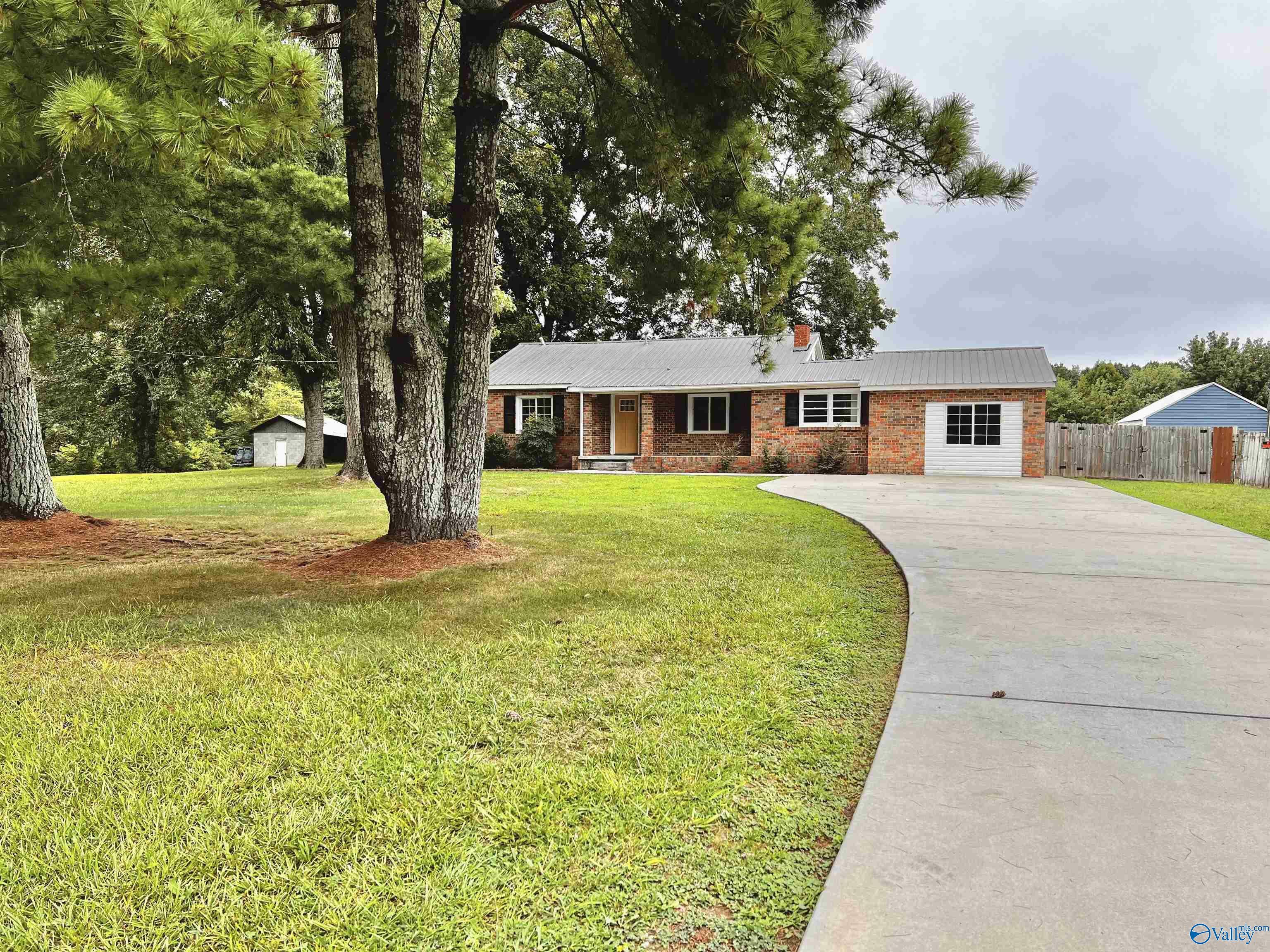 Property Photo: 441 Mount Olive Church Road AL 35175