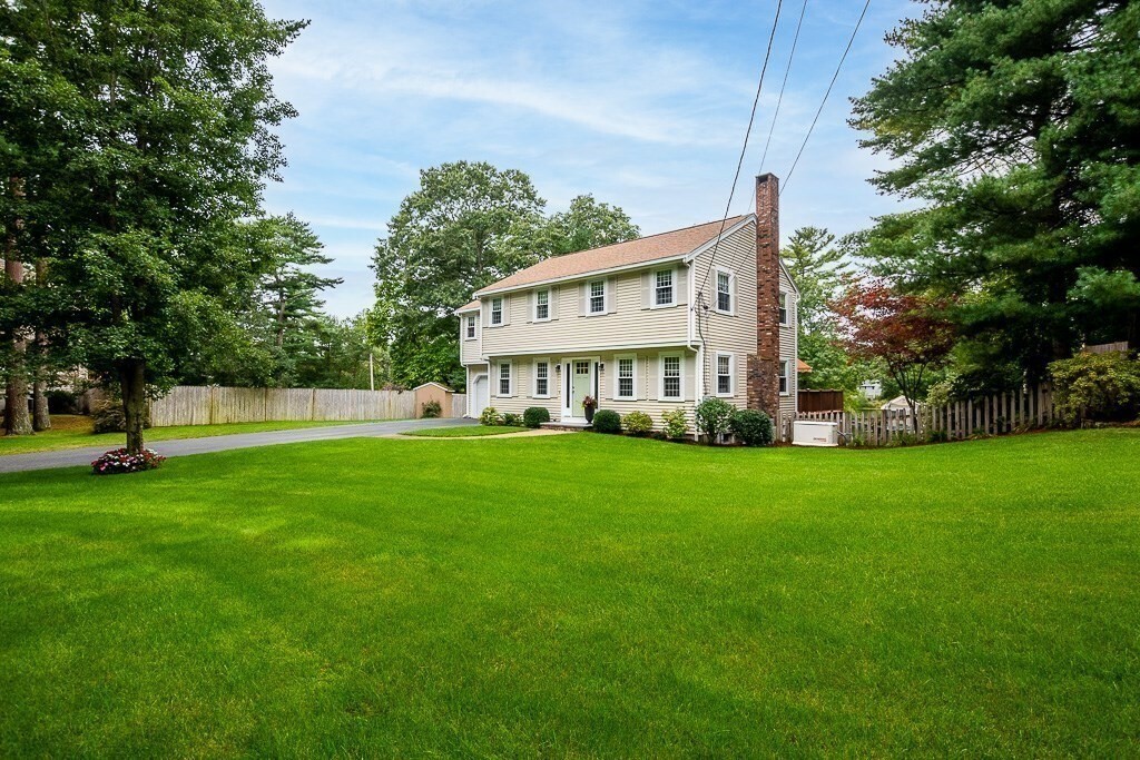 Property Photo:  5 Pine Needle Lane  MA 02360 