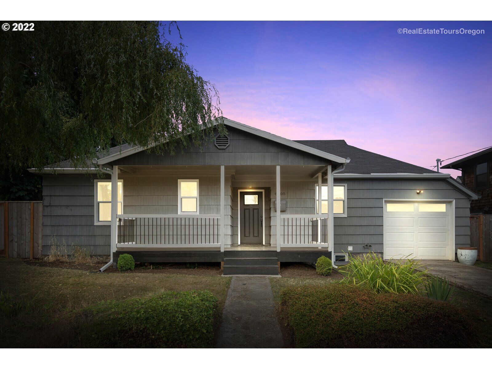 Property Photo: 6505 N Knowles Ave OR 97217