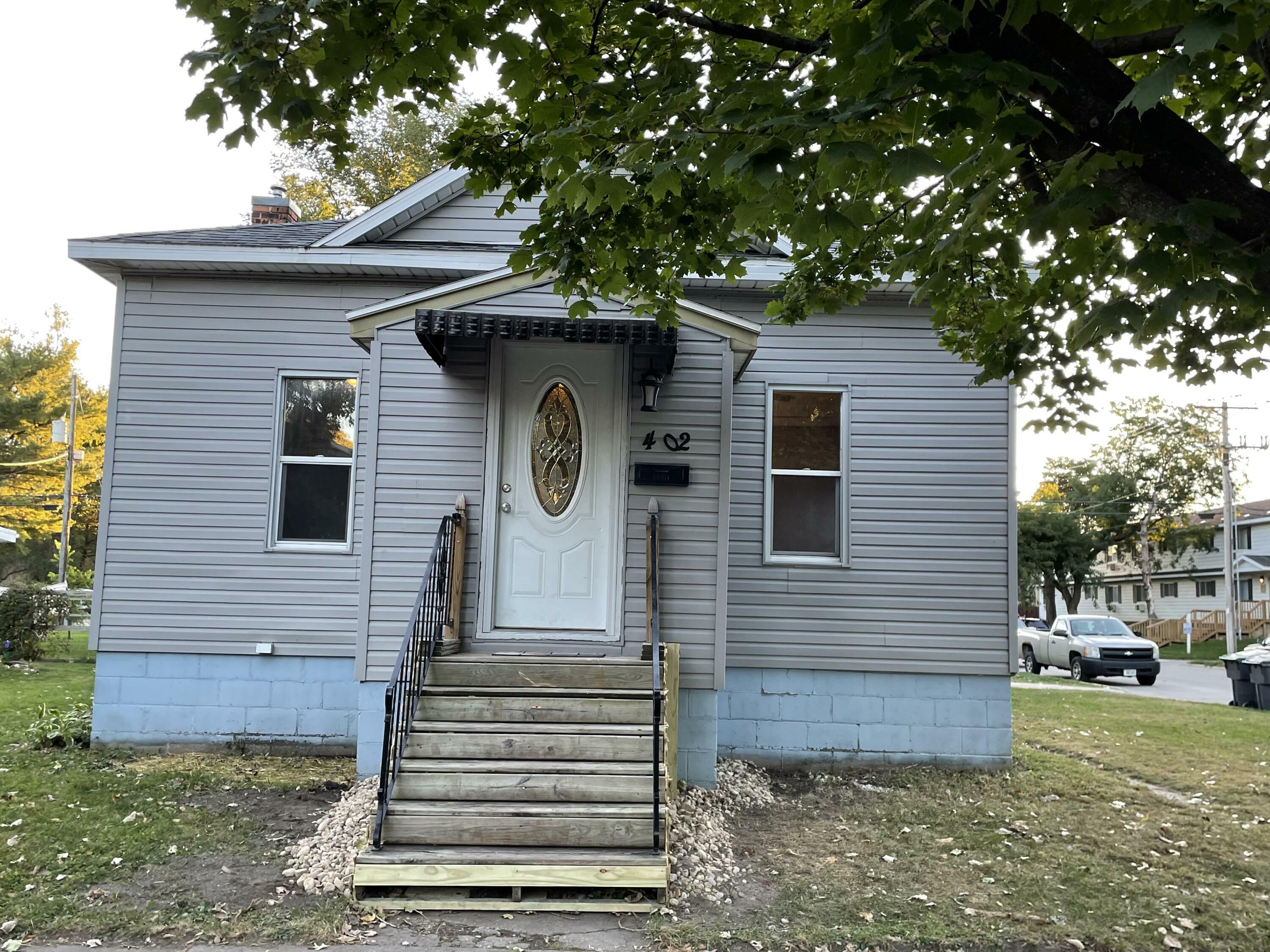 Property Photo:  402 Liberty St  WI 54603 