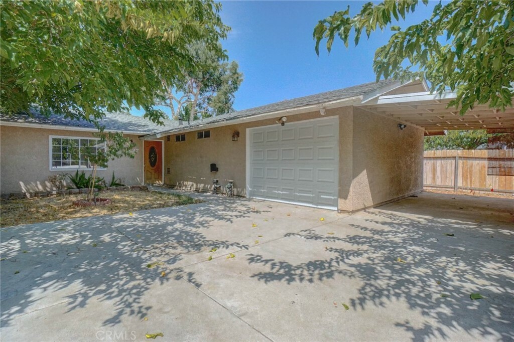 Property Photo:  1827 Driftwood Drive  CA 93446 