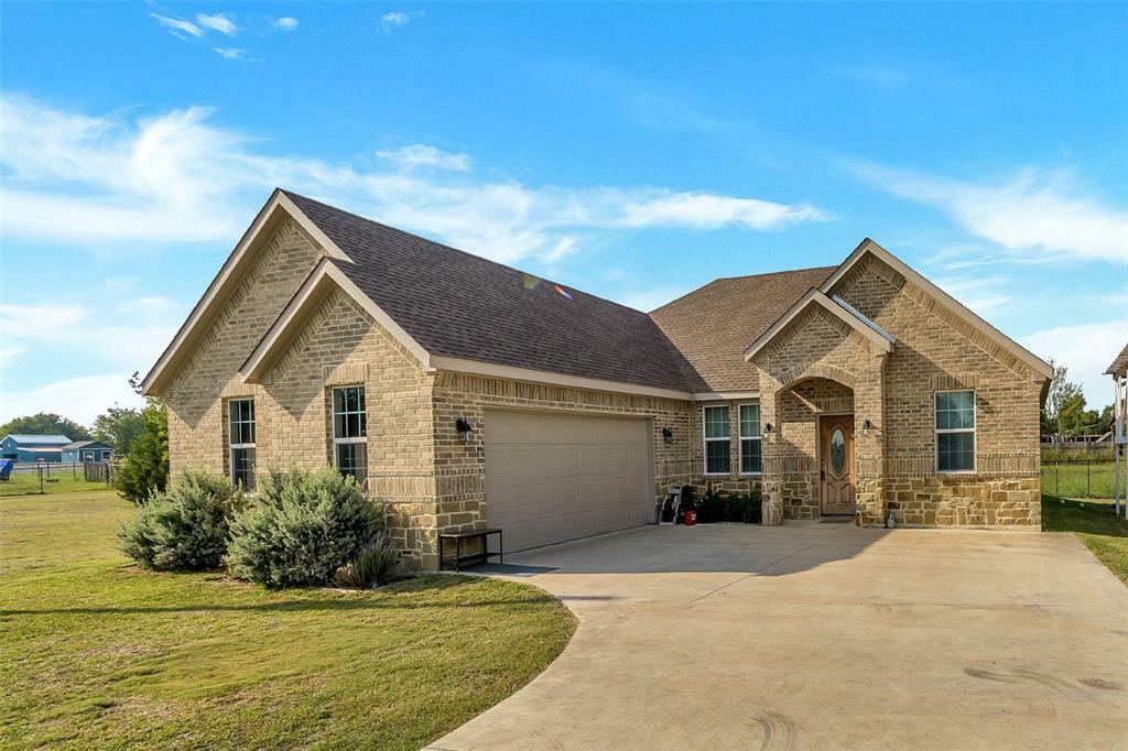 Property Photo:  801 Shady Brook Lane  TX 75154 