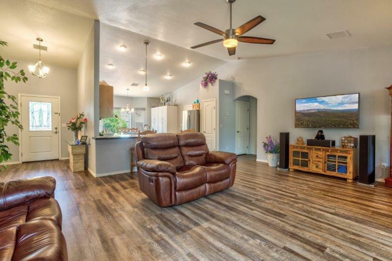 Property Photo:  1706 W Davidson Circle  AZ 85541 