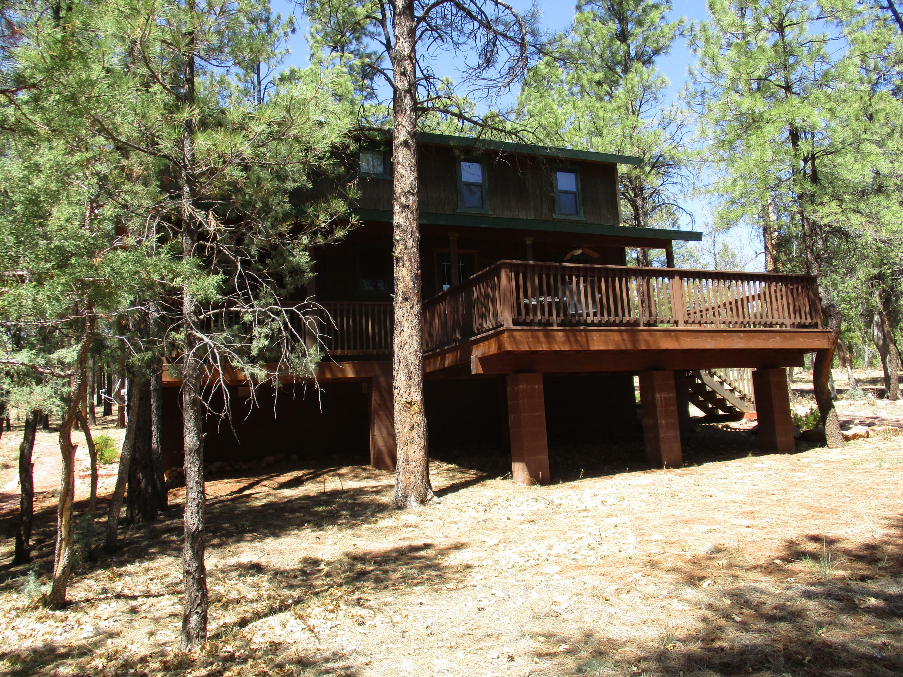 Property Photo:  2825 Sparrow Drive  AZ 86024 