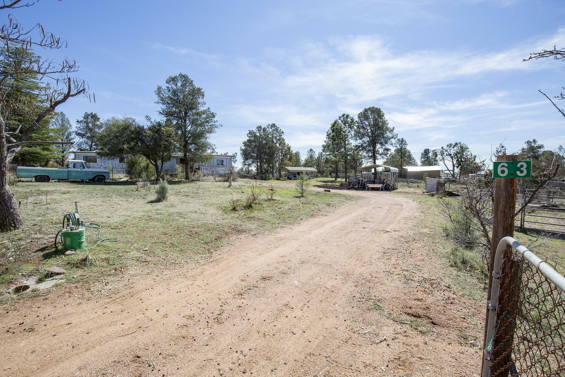 Property Photo:  63 Lanners Lane  AZ 85541 