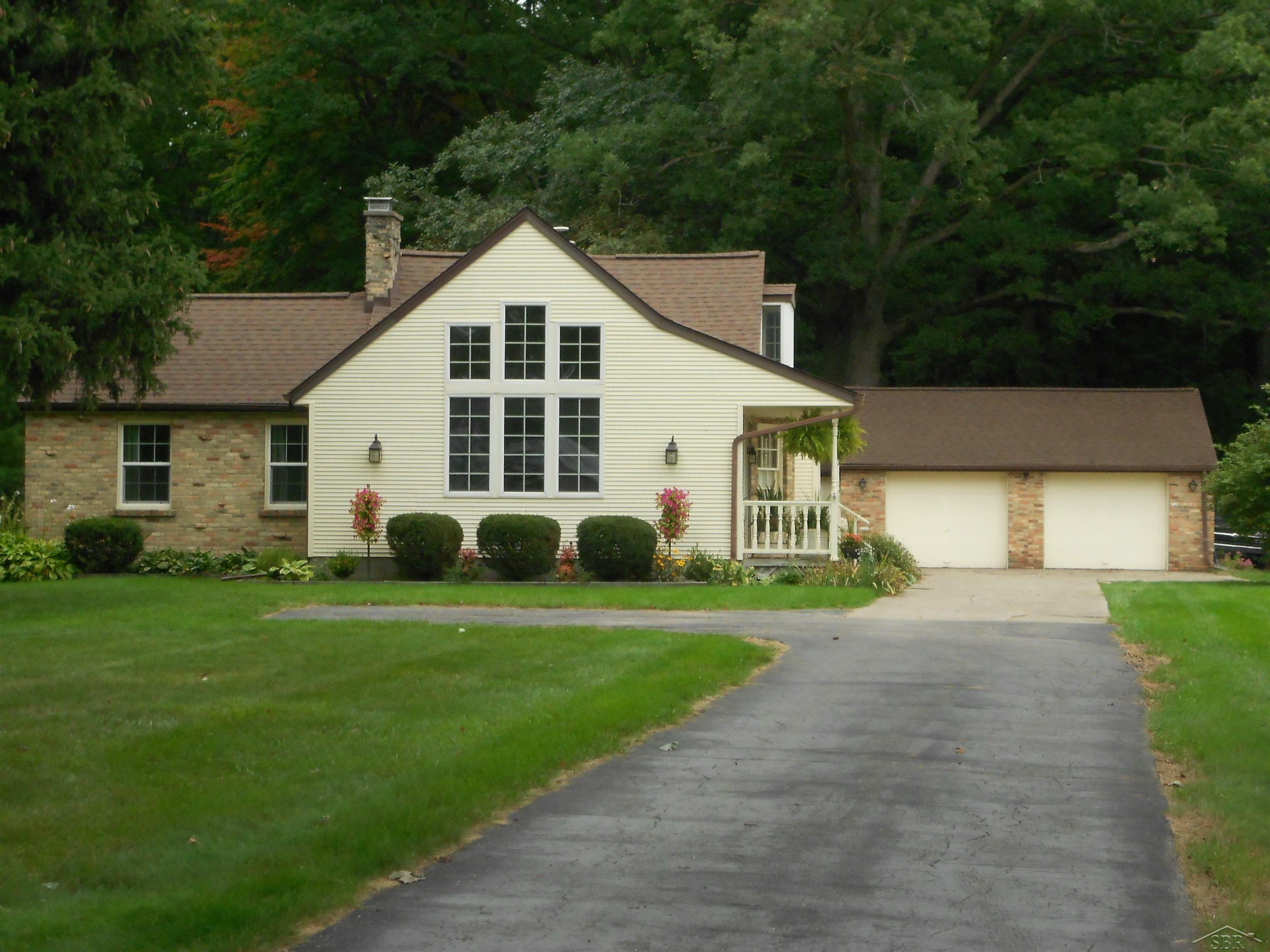 Property Photo:  2683 S River  MI 48609 