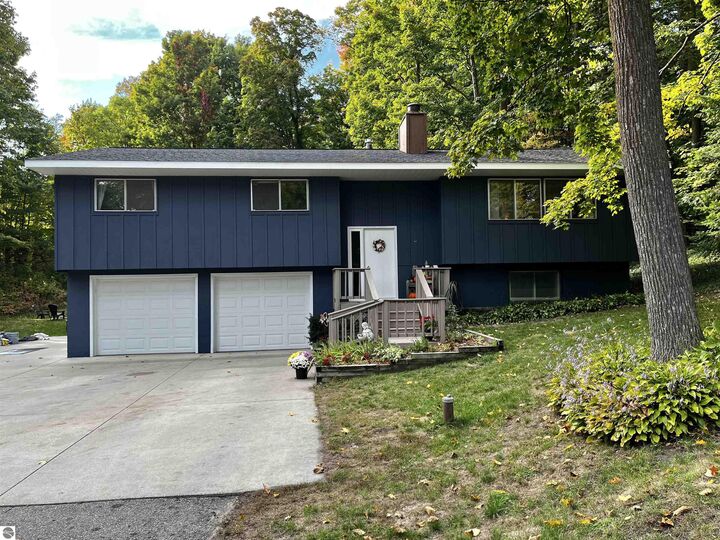 4545 Briarcliff Drive  Traverse City MI 49684 photo
