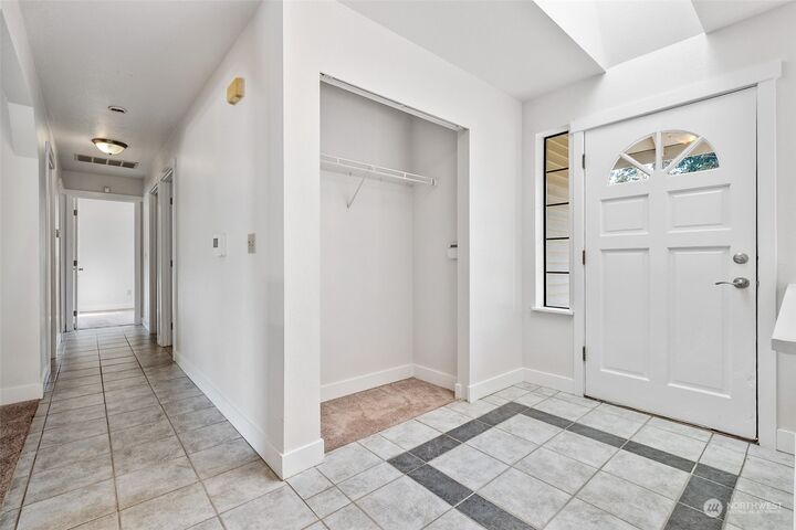 Property Photo:  26336 220th Place SE  WA 98038 