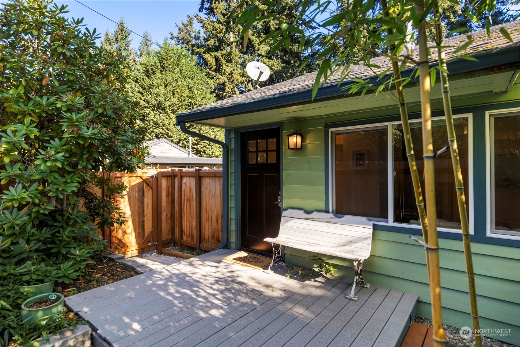 Property Photo:  24233 Firdale Avenue  WA 98020 