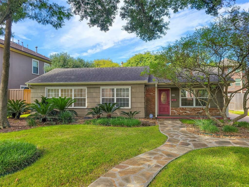 Property Photo:  1117 Sheffield Street  TX 77401 