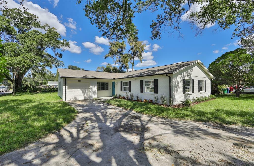 Property Photo:  3335 W Spruce Street  FL 33607 