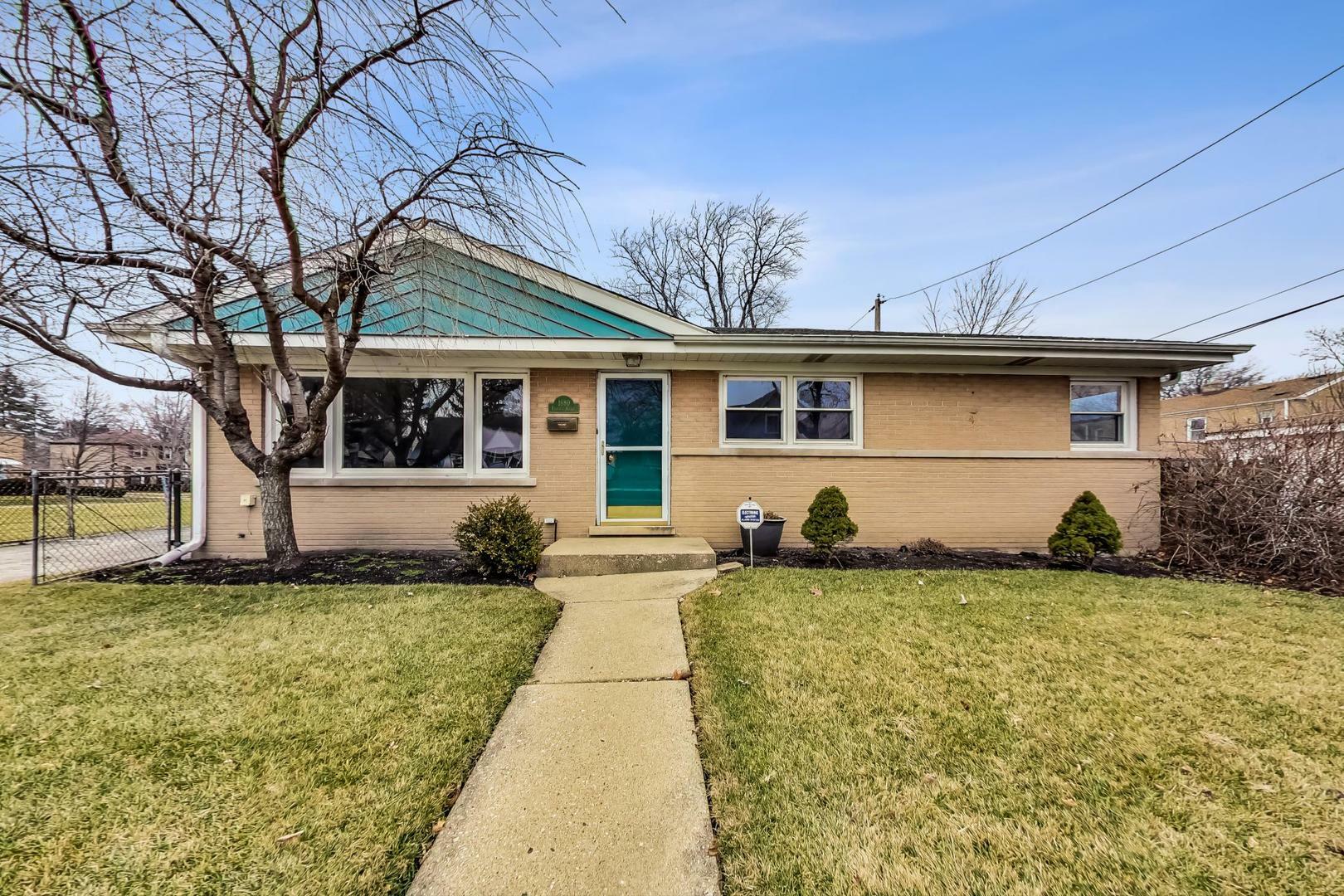 Property Photo: 1680 Prospect Avenue IL 60018