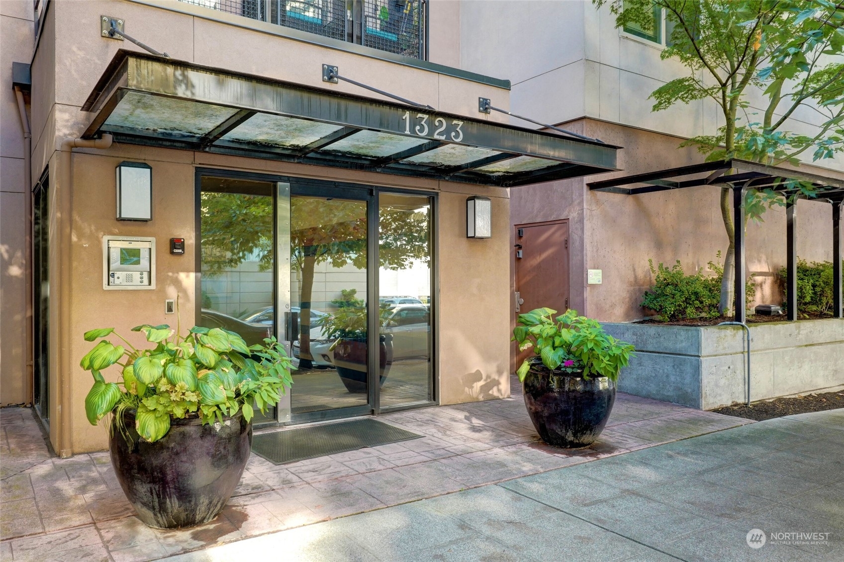 Property Photo: 1323 Boren Avenue 411 WA 98101