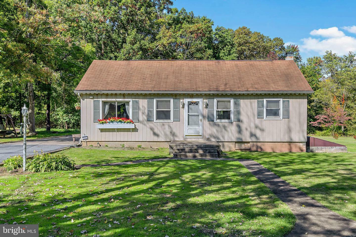 Property Photo:  499 N Geyers Church Road  PA 17057 