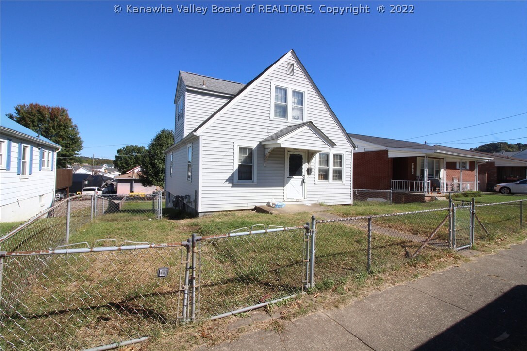 Property Photo: 728 Shaw Street WV 25504