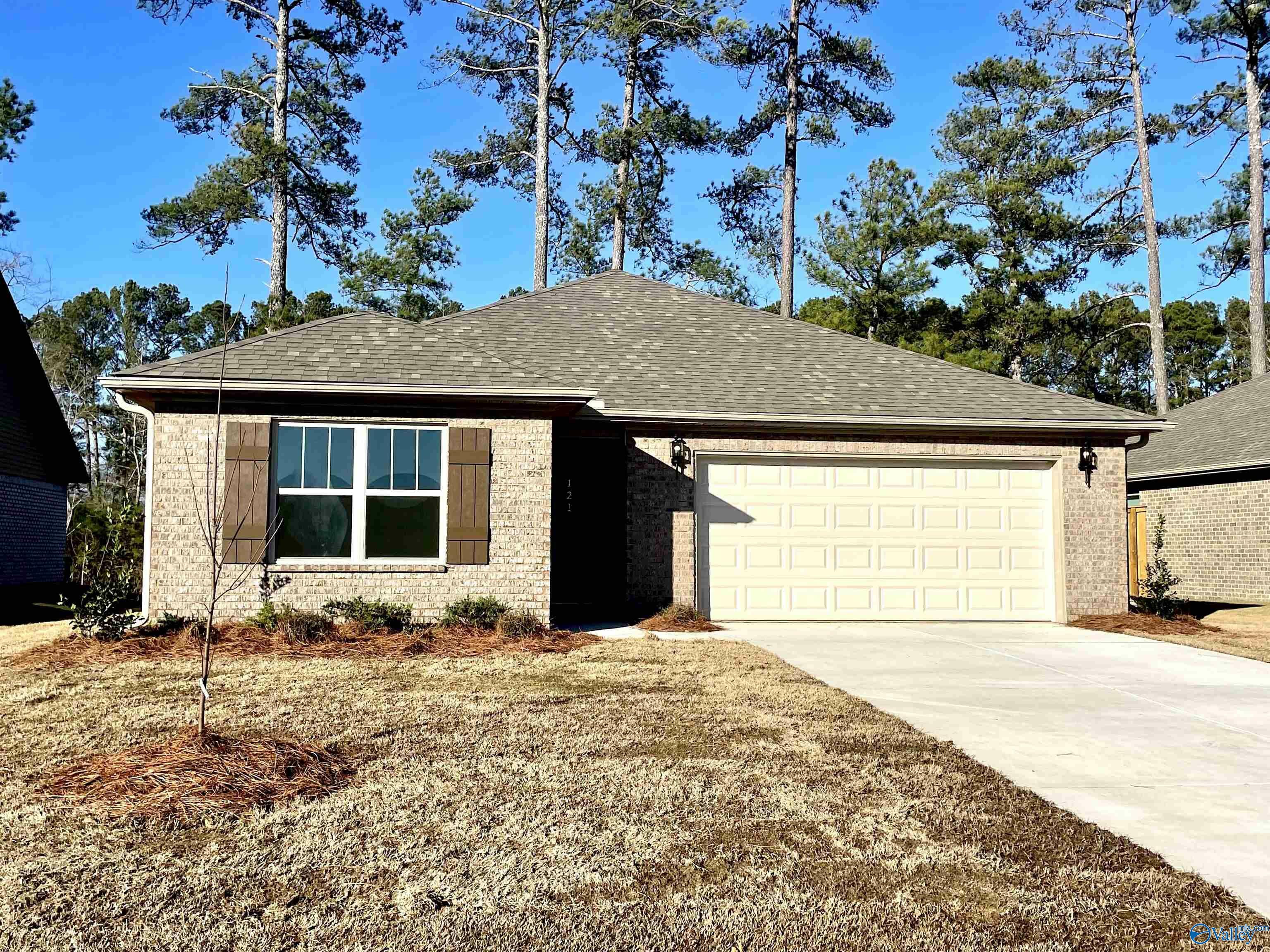 Property Photo: 121 Waltrip Drive AL 35763