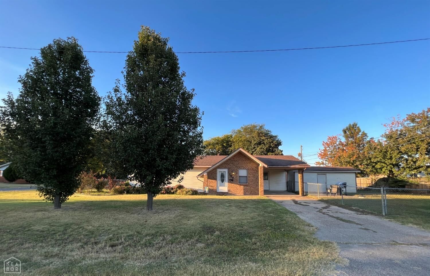 Property Photo:  120 N Parkview Drive  AR 72472 