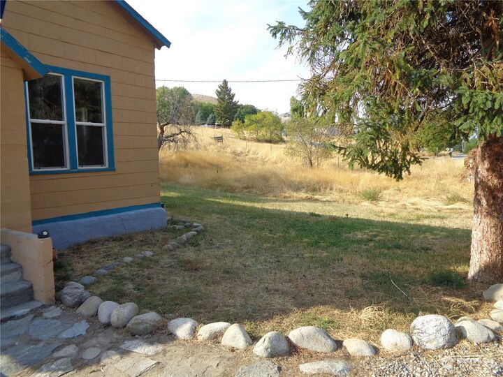 Property Photo: 101 West Street WA 98849