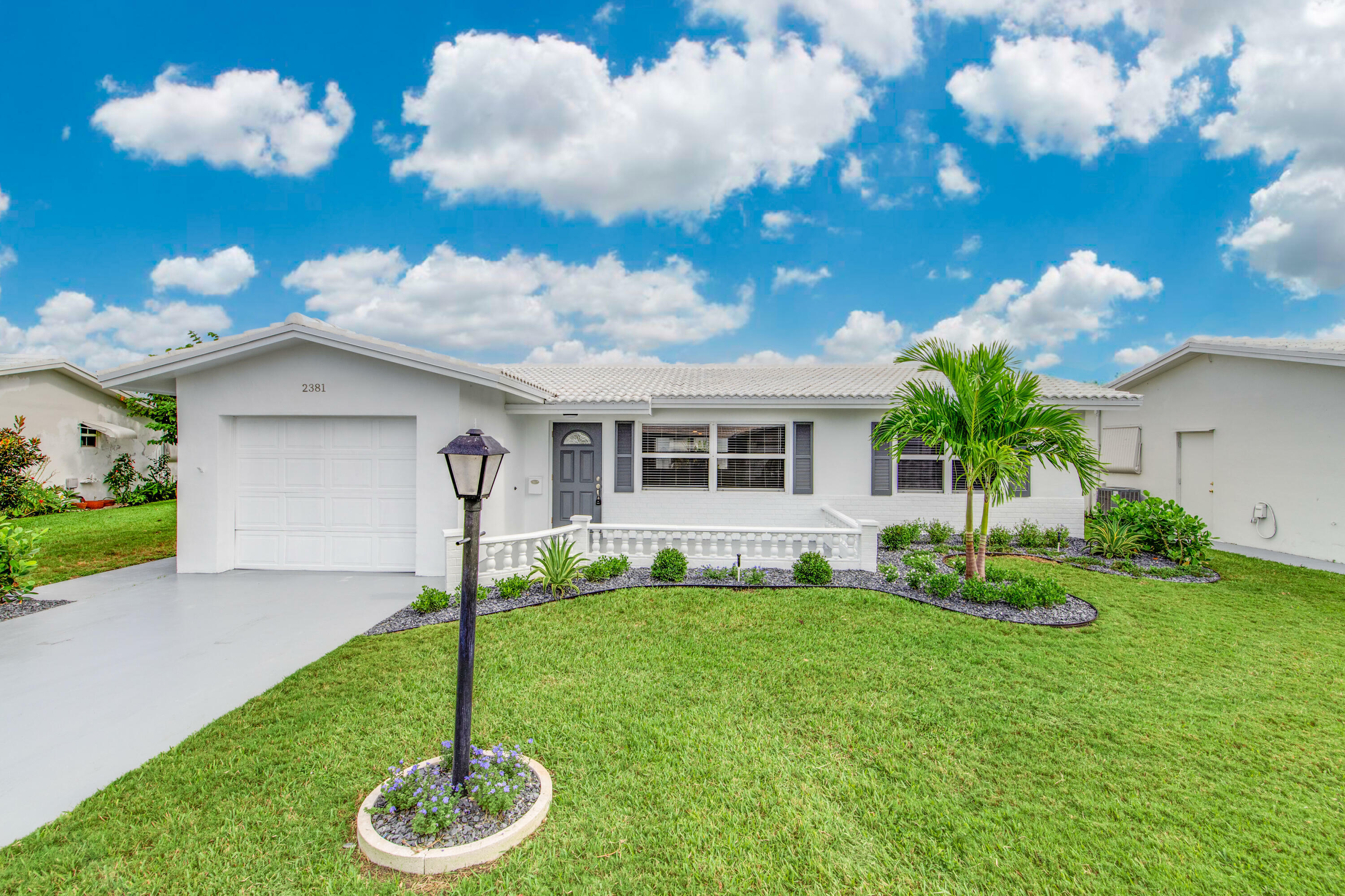 Property Photo:  2381 SW 9th Avenue  FL 33426 