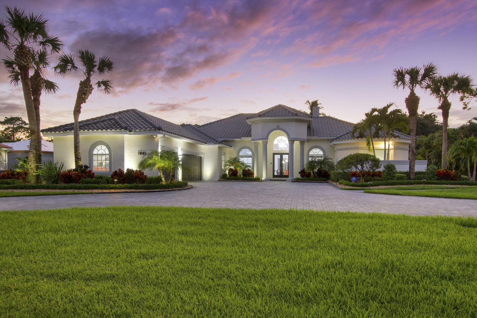 Property Photo: 7931 Woodsmuir Drive FL 33412
