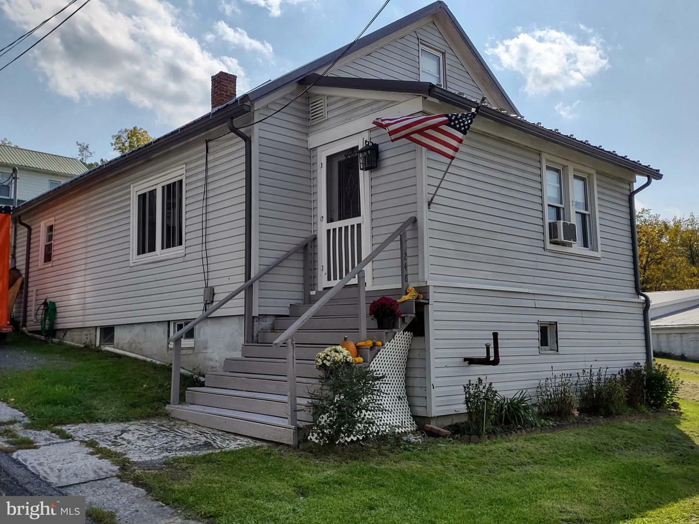 Property Photo:  248 Main Street  PA 15550 