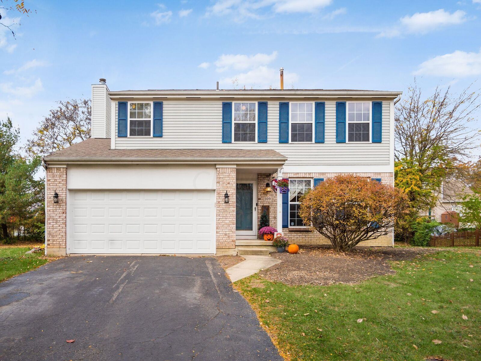 Property Photo: 109 Hale Court OH 43015