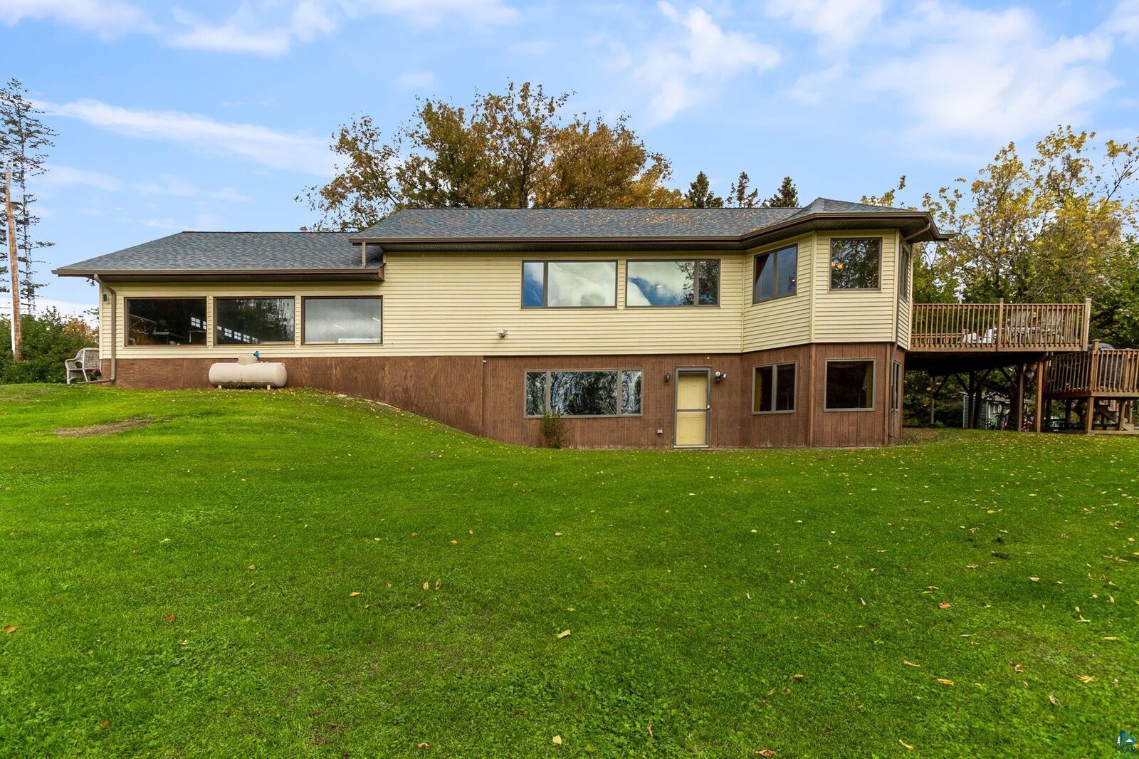 Property Photo: 3720 Pine Dr MN 55707