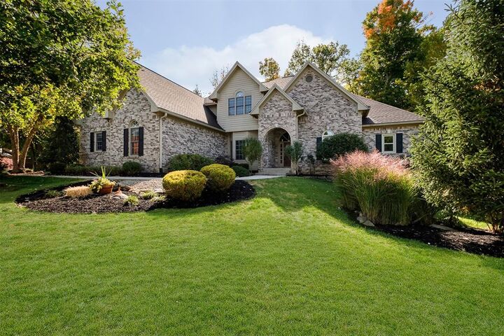 7816 Timber Run Lane  Indianapolis IN 46256 photo