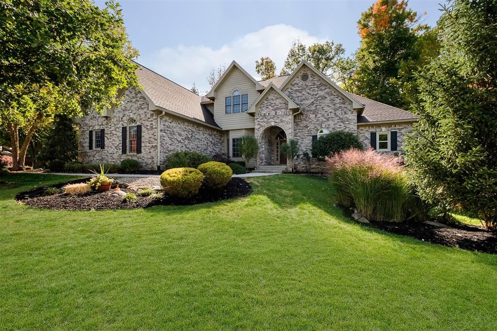 Property Photo: 7816 Timber Run Lane IN 46256