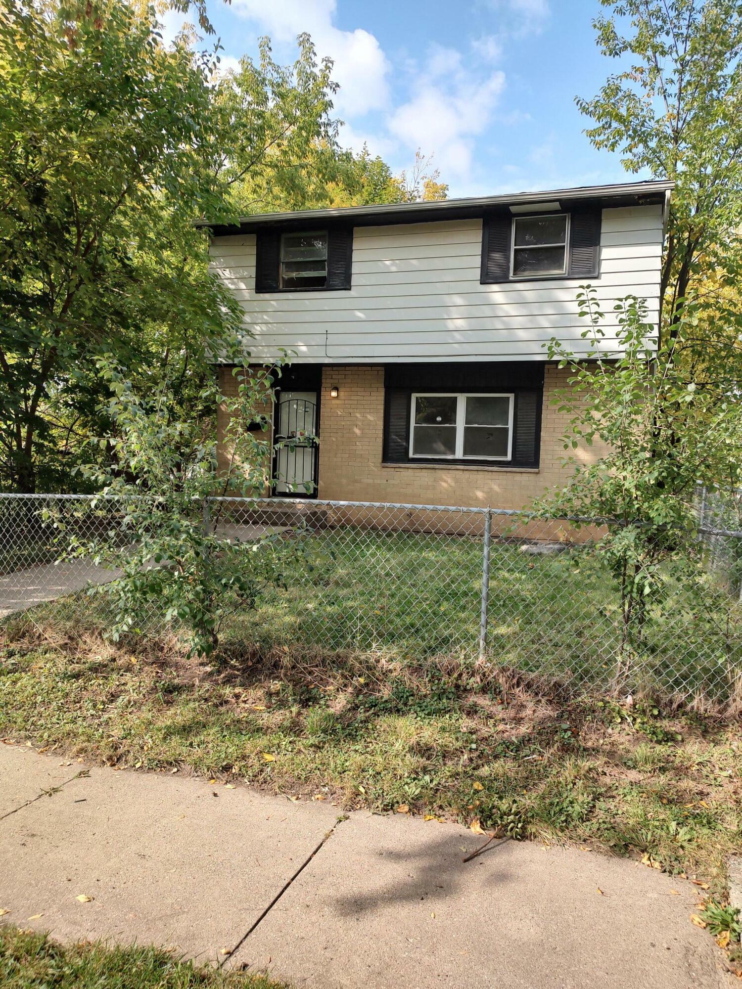 Property Photo: 4559 N 29th St WI 53209