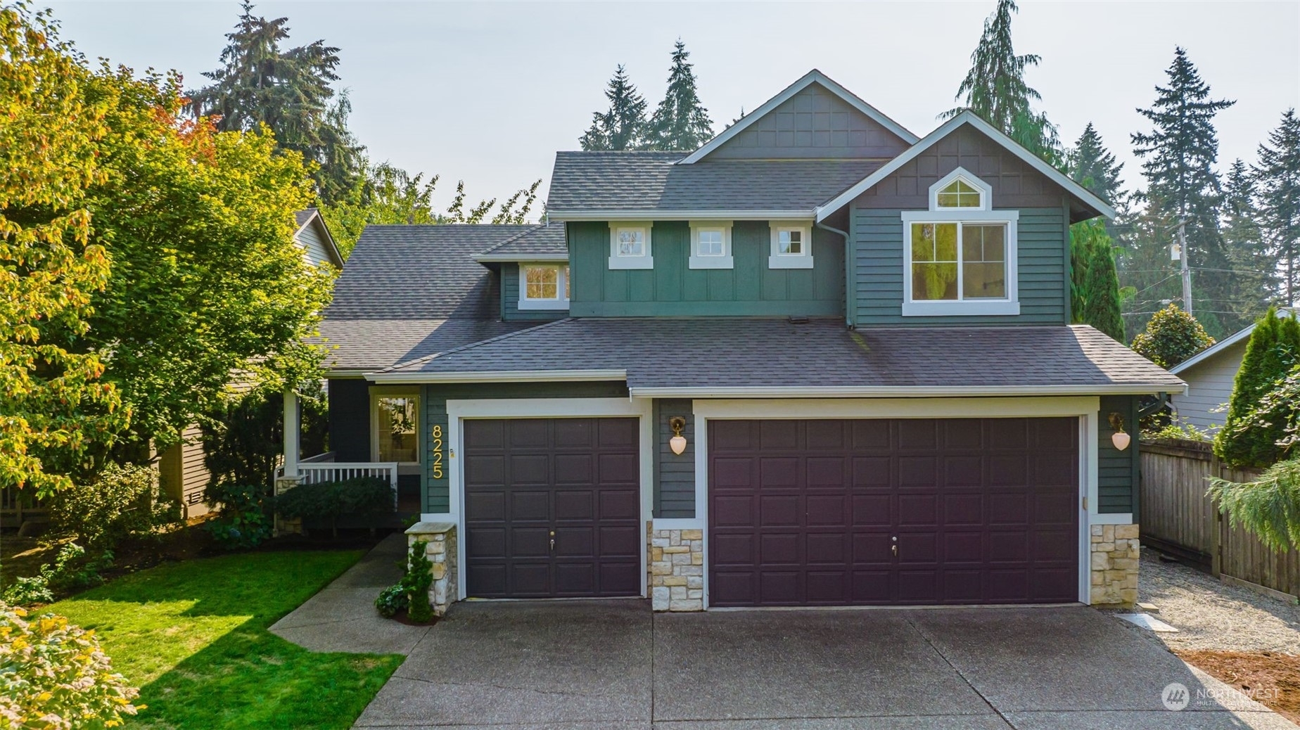 Property Photo: 8225 NE 124th Place WA 98034