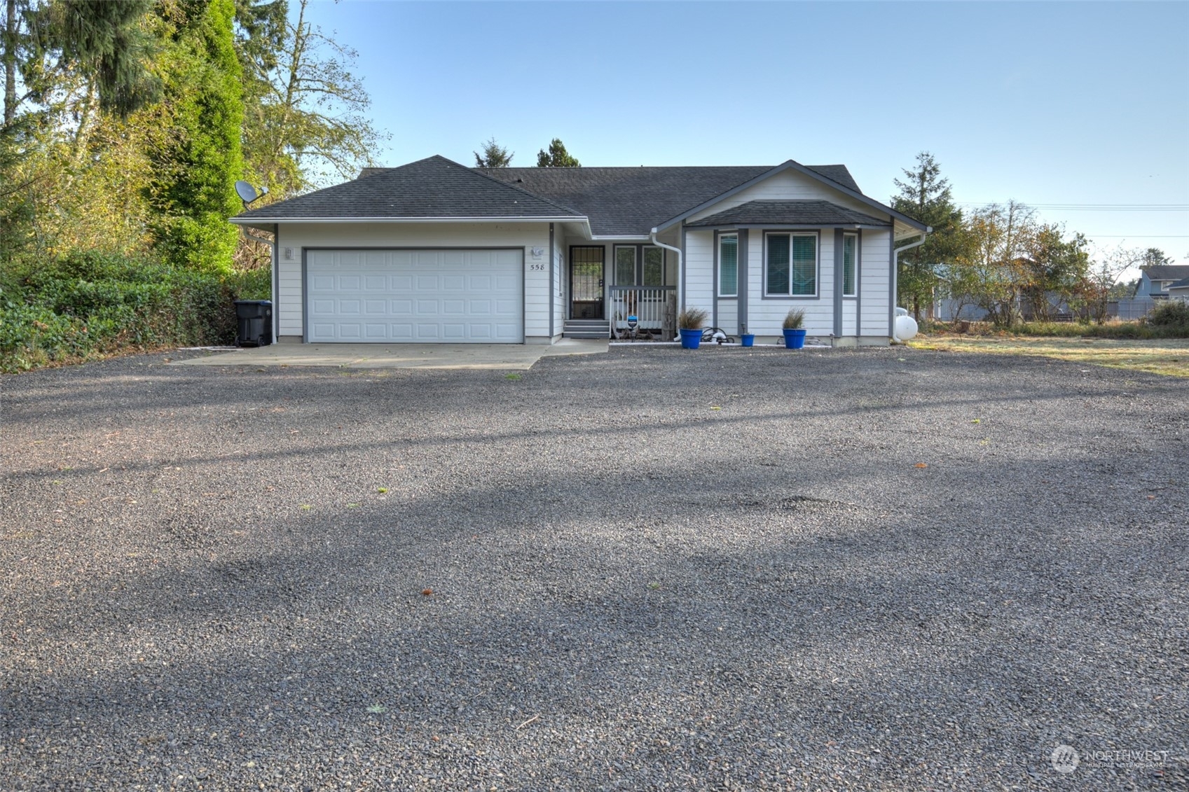 Property Photo:  558 Quinault Avenue SE  WA 98569 