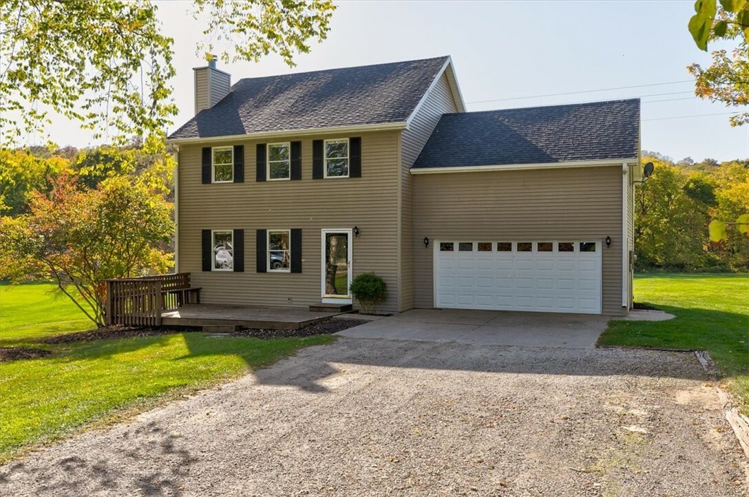 Property Photo:  159 Timber Ridge Drive  IA 50219 