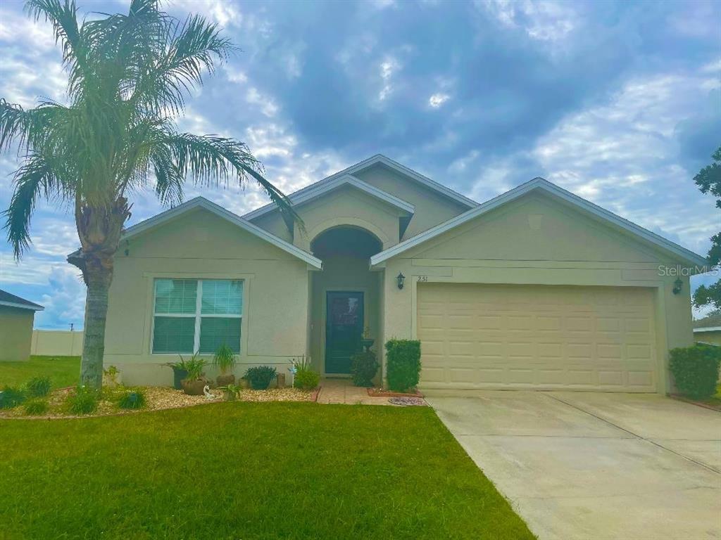 Property Photo: 251 Eleuthera Drive FL 33850