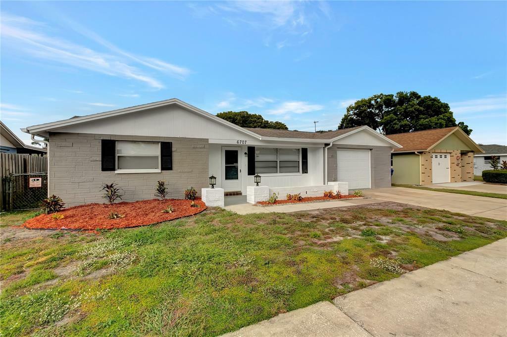 Property Photo:  6707 Knightsbridge Drive  FL 34653 