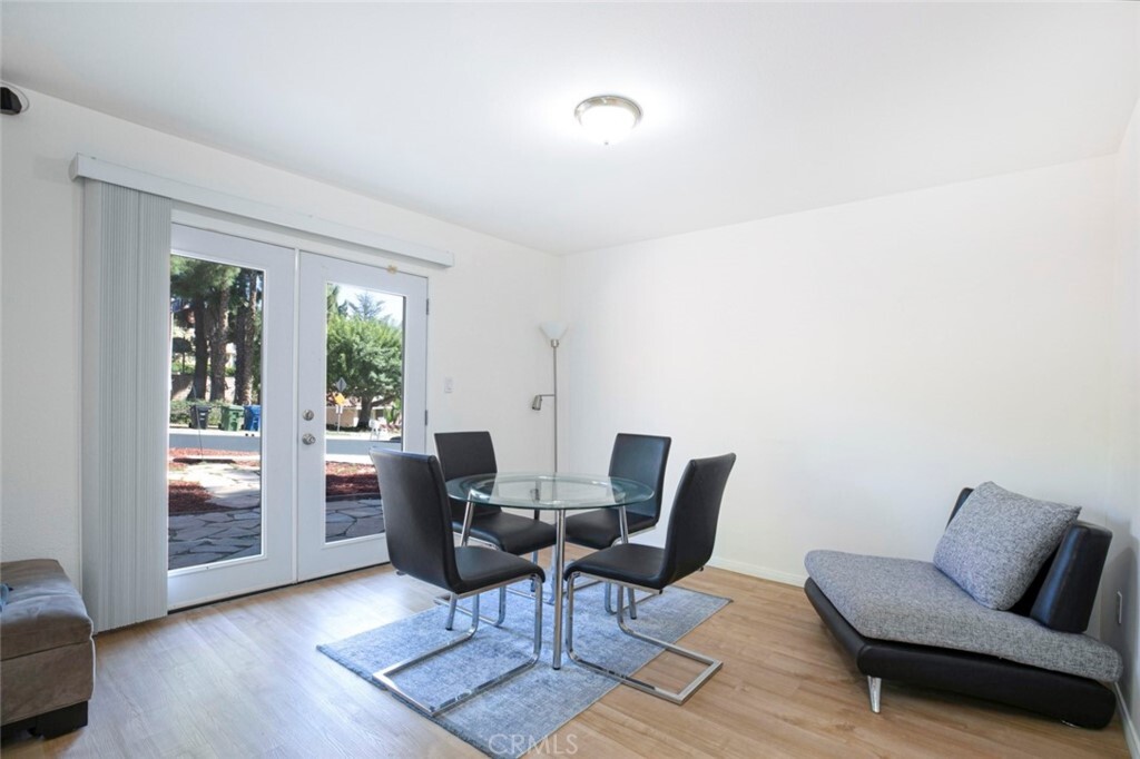 Property Photo: 10461 Wystone Avenue CA 91326
