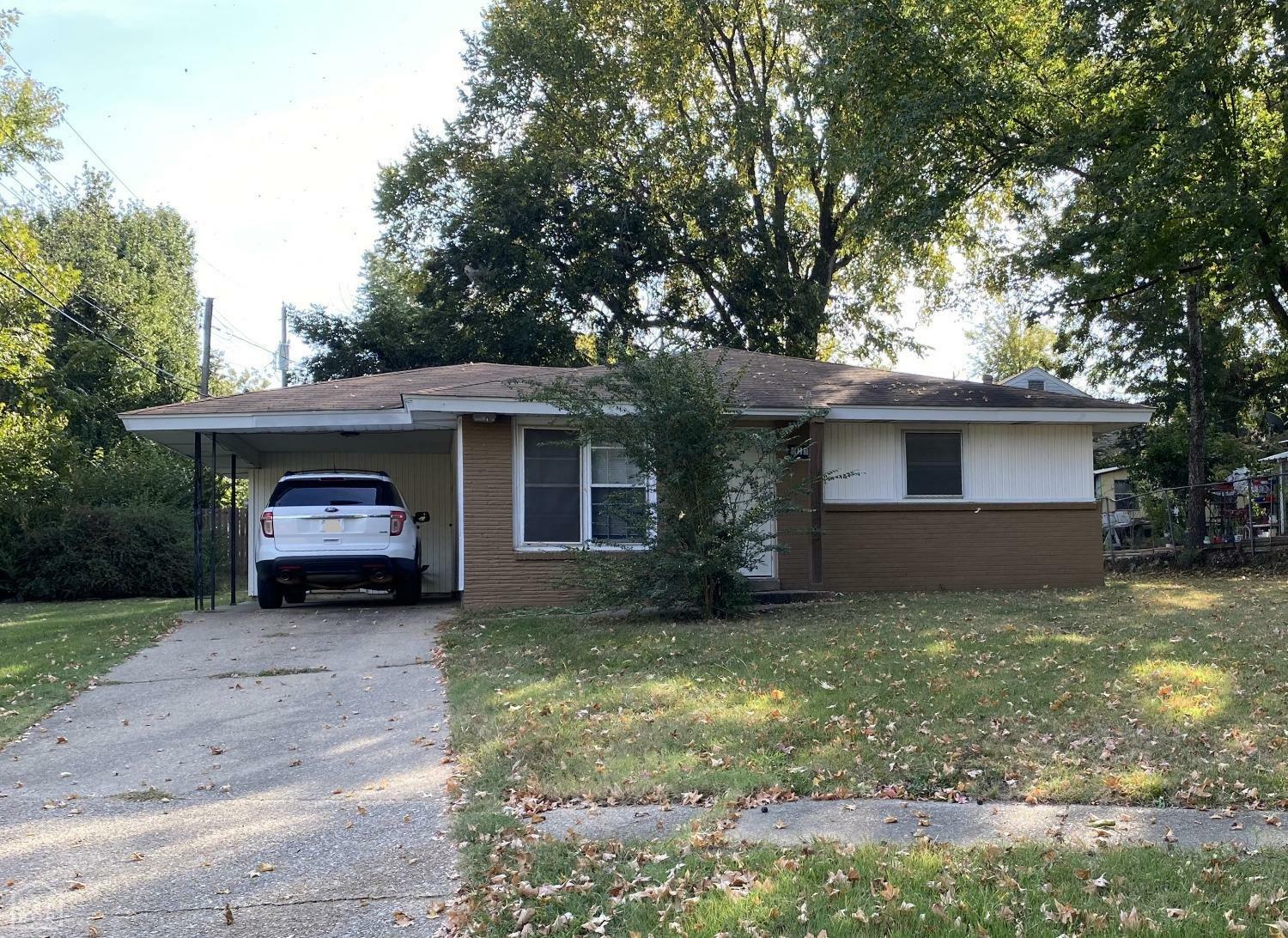 Property Photo: 813 Valley Drive AR 72401