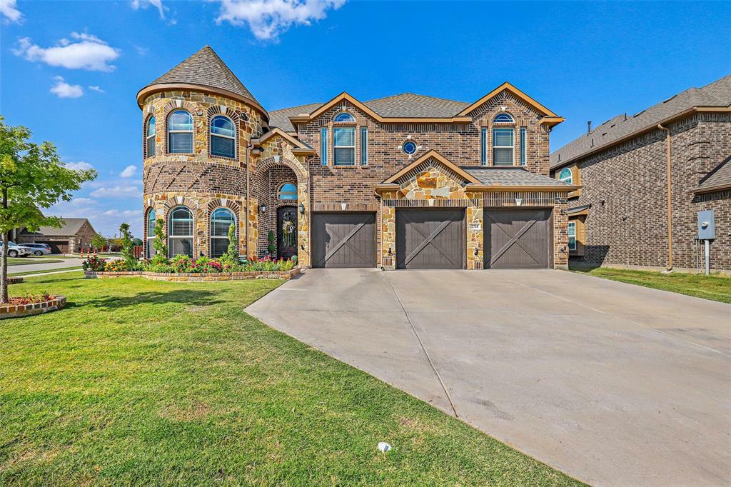 Property Photo:  2724 Costa Verde Drive  TX 75054 