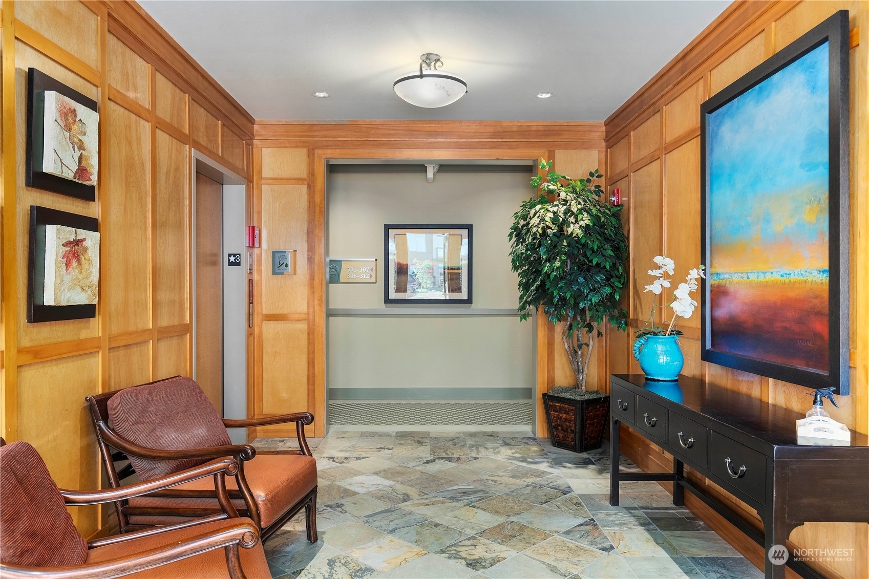 Property Photo: 55 Pine Street 104 WA 98020