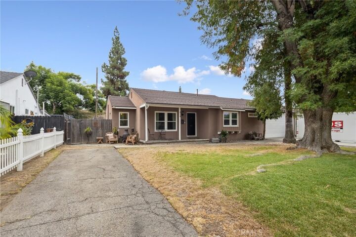 Property Photo:  424 Montana Street  CA 91016 