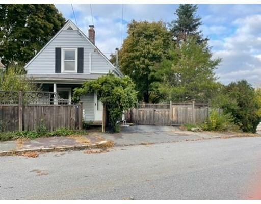 Property Photo:  9 Lancaster Rd  MA 02476 