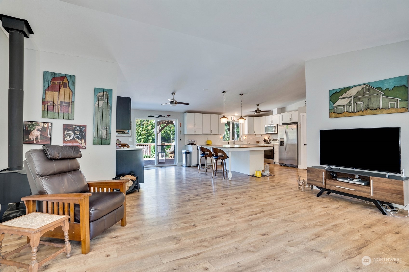 Property Photo: 8035 SE Palisades Lane WA 98367