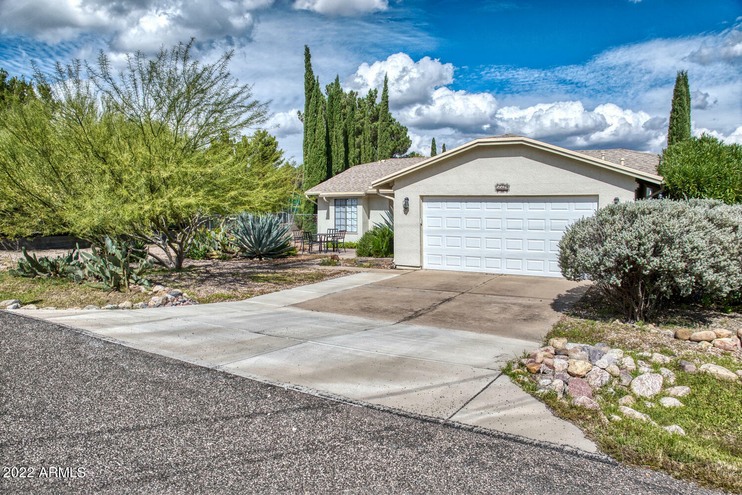 Property Photo:  5529 E Linda Vista Drive  AZ 85615 