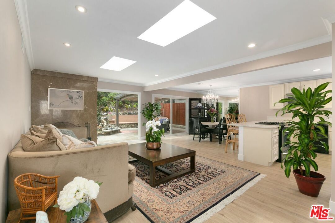 Property Photo:  1318  N Natchez Pl  CA 90731 