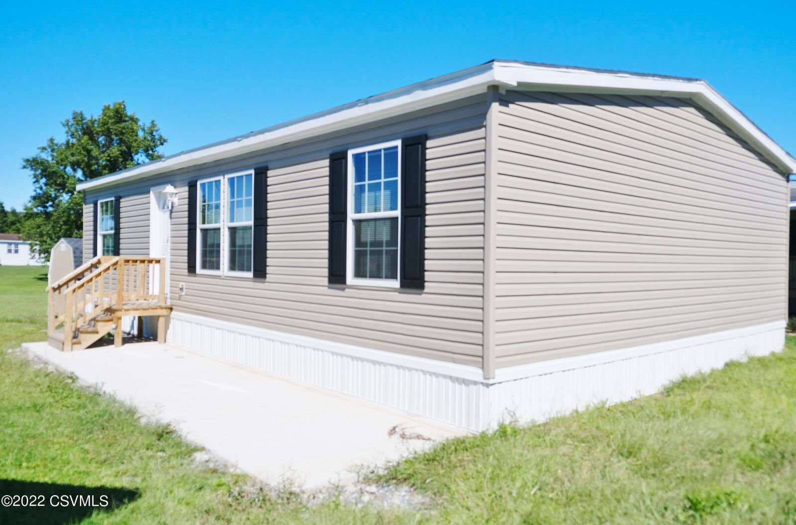 Property Photo:  5 Blue Jay Drive  PA 17777 