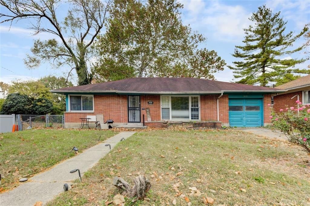 Property Photo: 1418 Princeton Drive OH 45406