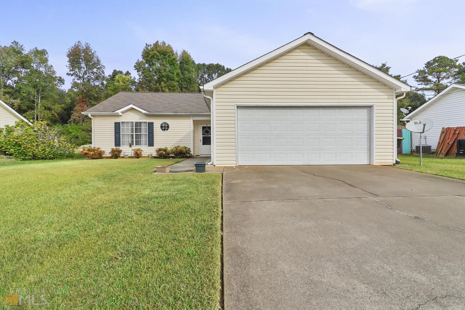Property Photo:  23 Canterbury Drive  GA 30220 